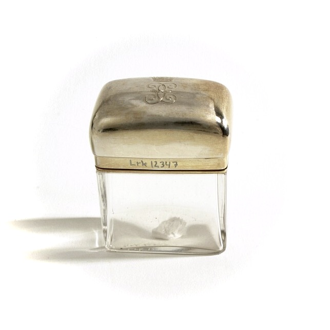 Rectangular glass jar with silver-gilt cover showing Crown Prince Gustaf’s crowned mirror monogram.